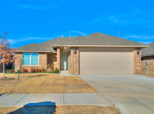 9345 NW 88th St, Yukon, OK 73099