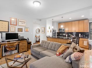 216 W 99th St APT 3, New York, NY 10025