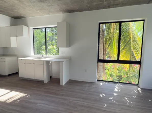 3422 NW 5th Ave #203, Miami, FL 33127