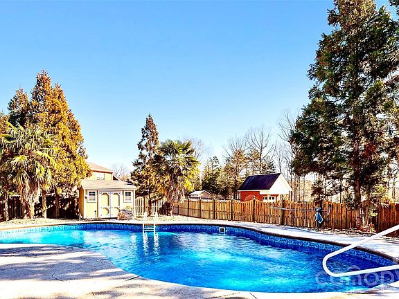 2nd image of 3316 Brickwood Cir #43