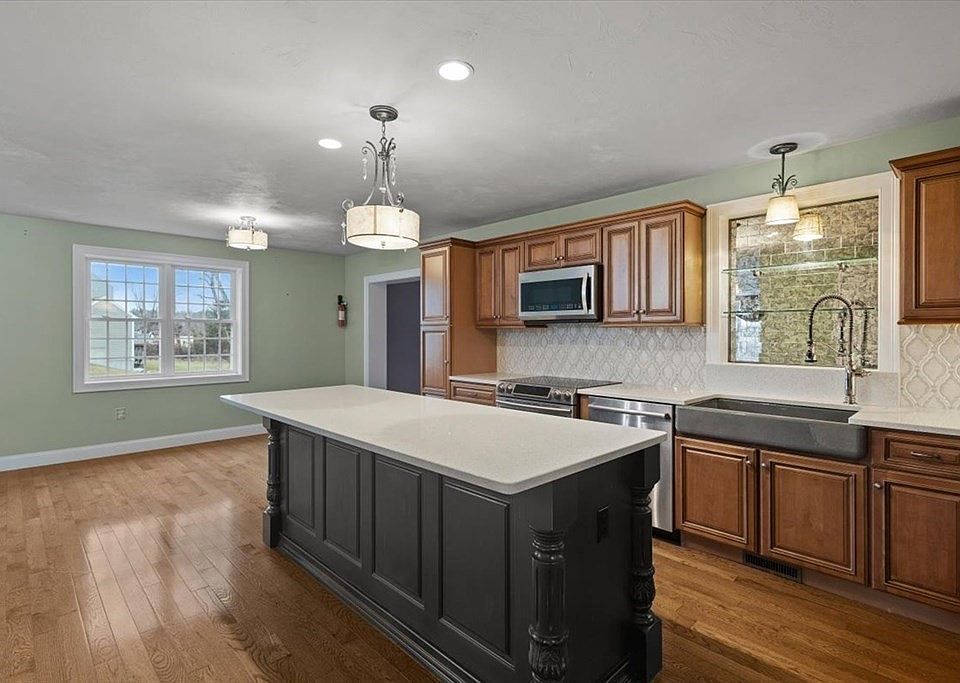 60 Franklin St, Halifax, MA 02338 Zillow