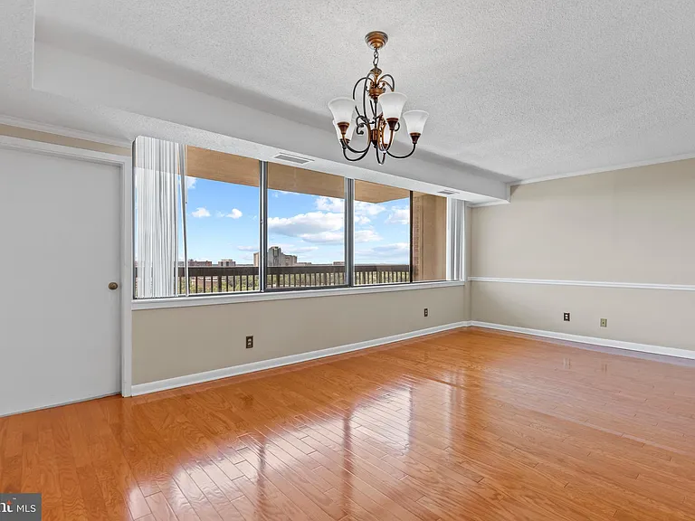 3709 S George Mason Dr E #1609 — Photo 9