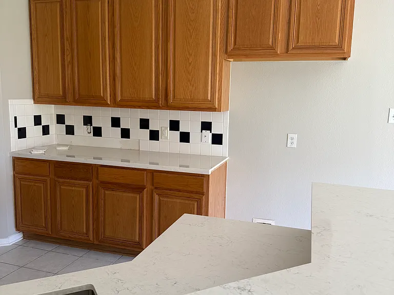 3206 Worthington Dr — Photo 6