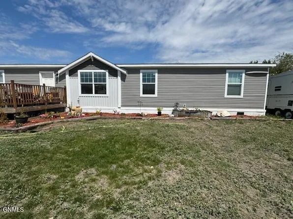 60 E Spring Creek Rd, Plentywood, MT 59254