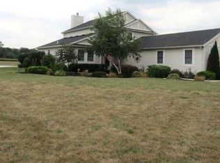 18895 Brillhart Rd, Bowling Green, OH 43402