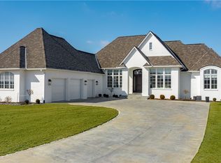 16843 Willow Ridge Dr, Effingham, IL 62401