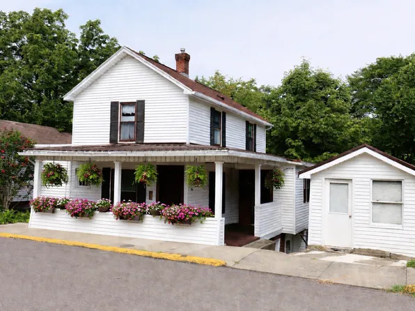 46 Mound St, Athens, OH 45701