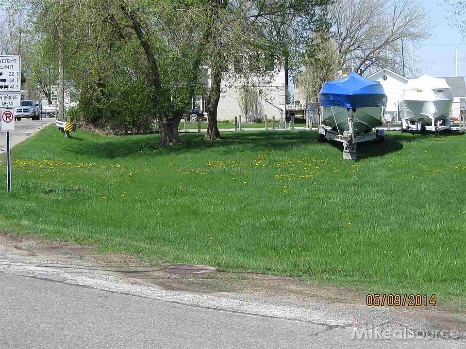 1st image of W Archer Dr