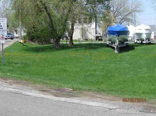W Archer Dr, Harrison township, MI