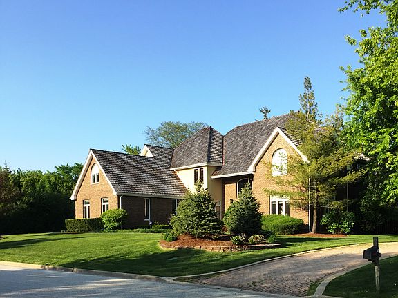 2nd image of 9 Brittany Ln