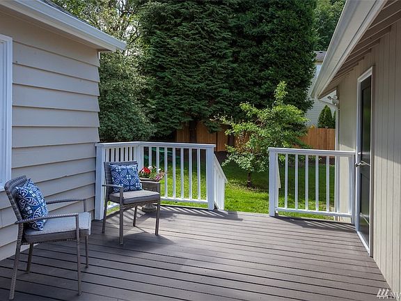 3rd image of 12713 NE 90th St
