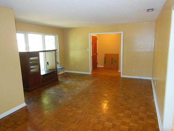 3rd image of 3800 Midway Dr