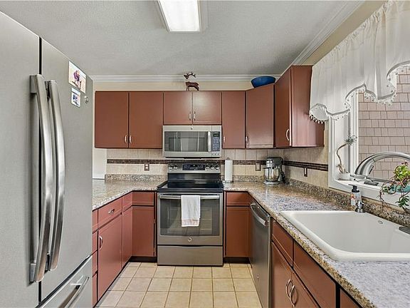 2nd image of 4 Palmer Cir #15