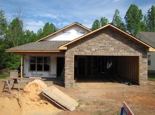 354 Bishop Hicks Ct, Inman, SC 29349