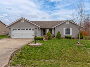 1616 Dolan Ln, Herrin, IL 62948