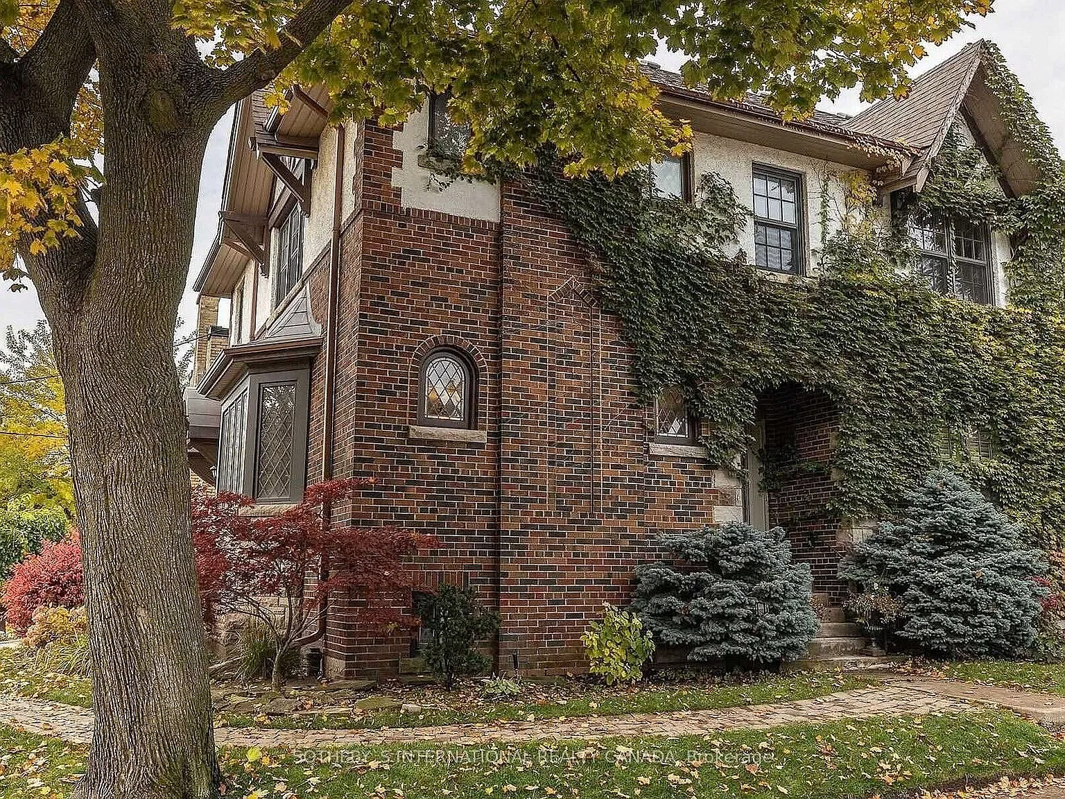 4 bed, $5,295 — Photo 2