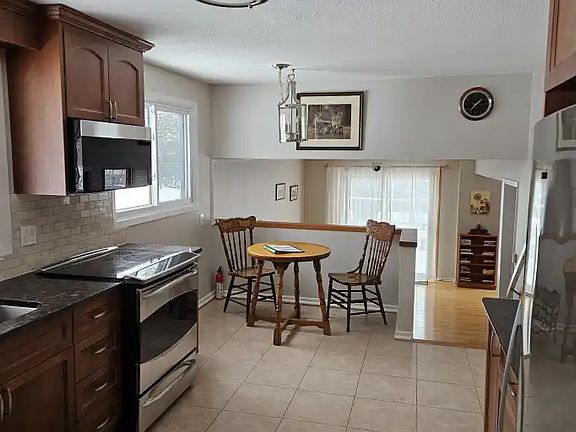 3rd image of 130 Withrow Ave #1A