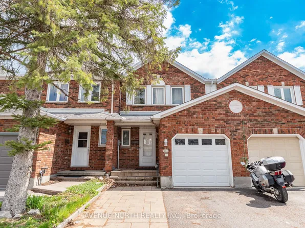 80 Woodbury Cres, Ottawa, ON K1G 5E1