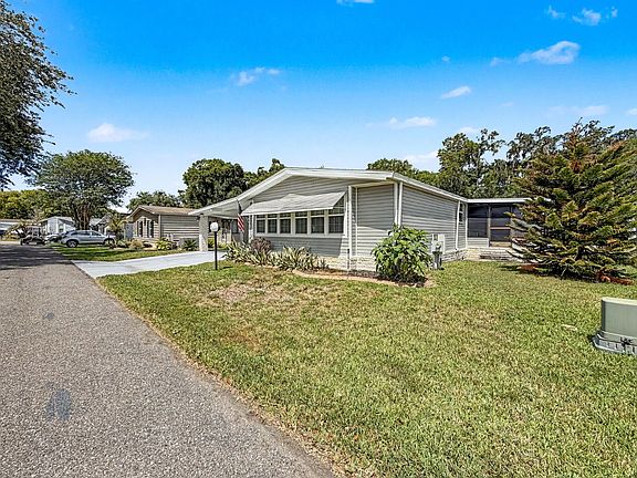5th image of 4413 Arlington Park Dr