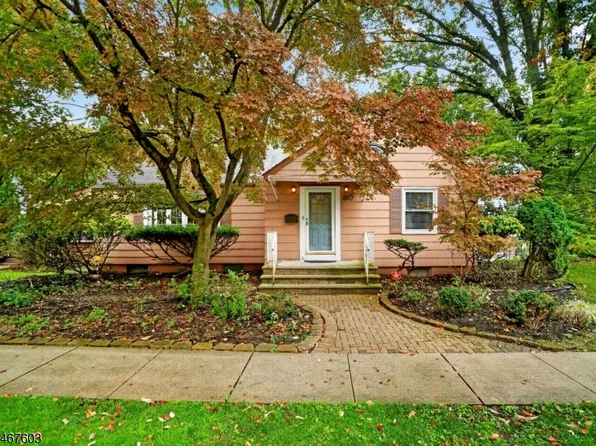 30 Oakridge Rd, West Orange Twp., NJ 07052