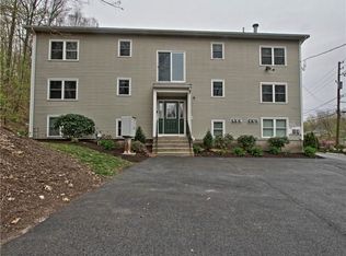 123 New River Rd APT 3, Lincoln, RI 02838