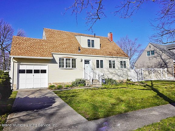 2nd image of 391 Preston Ave