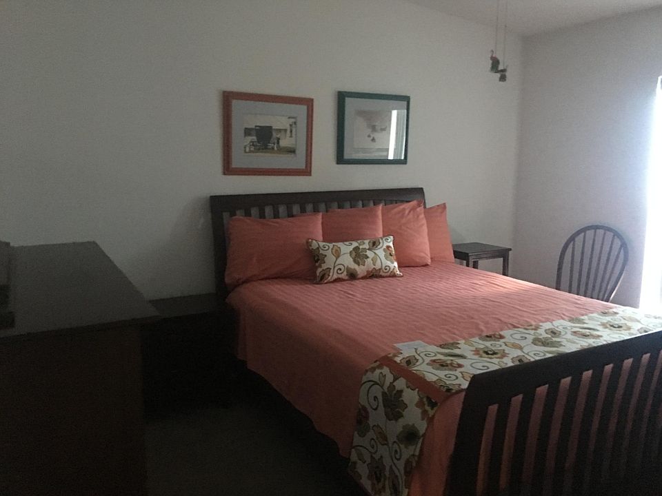 Guest bedroom