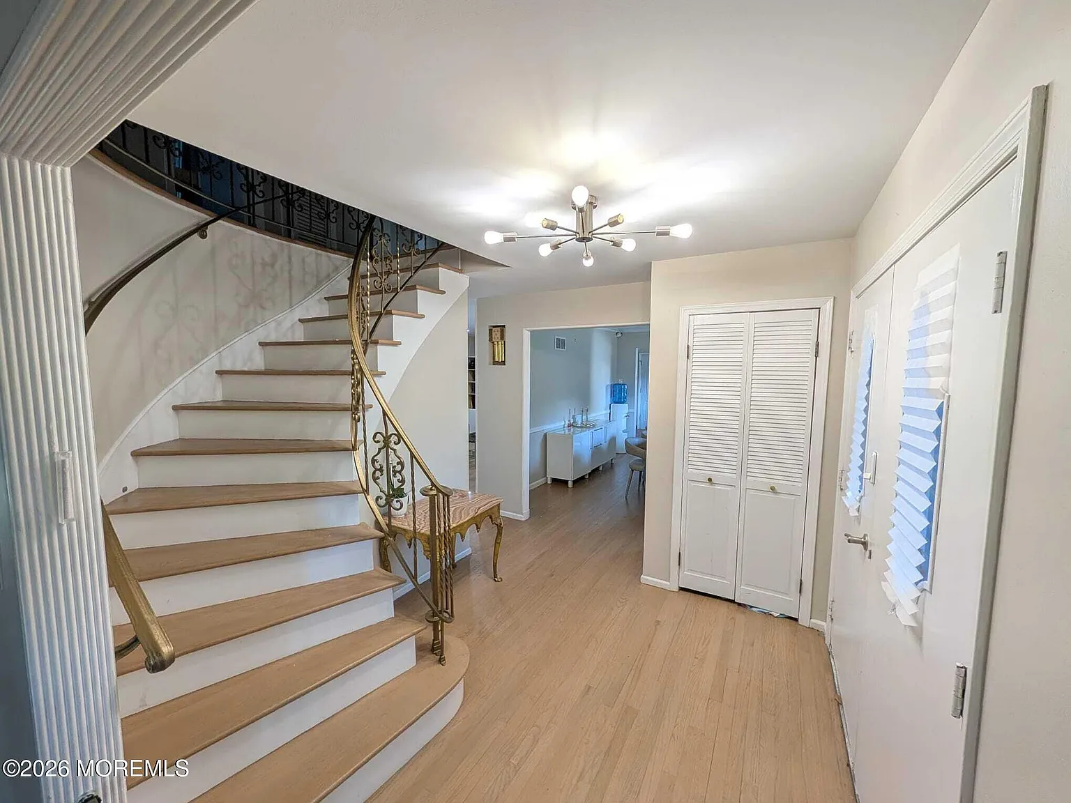 4 bed, 2.5 bath, 2250 sqft, $2,600 — Photo 3