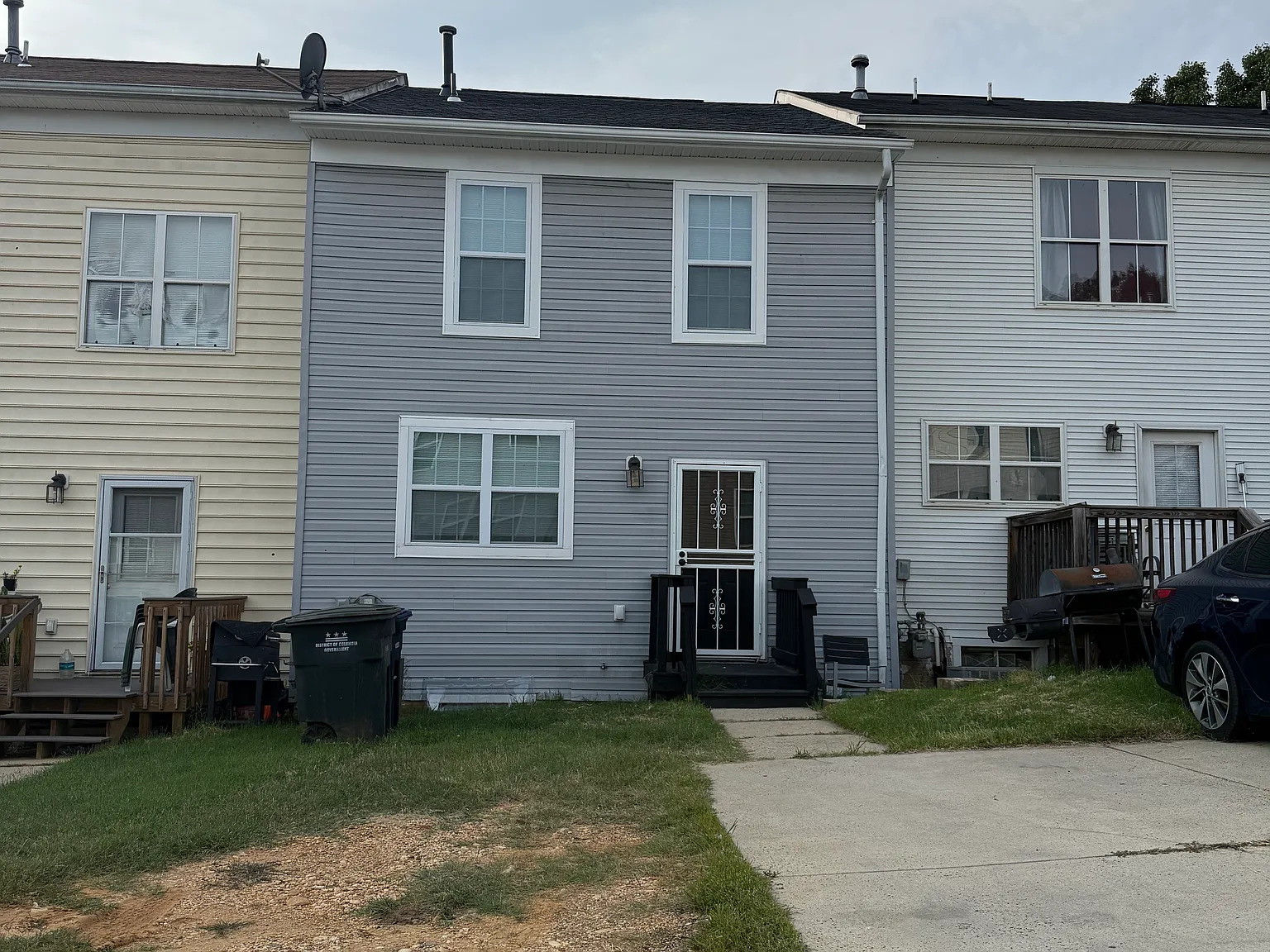 5 bed, 2048 sqft, $5,770 — Photo 2