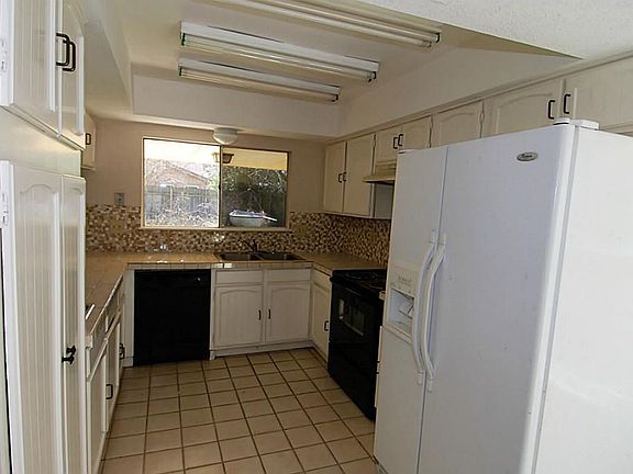 3rd image of 7511 Harpers Glen Ln