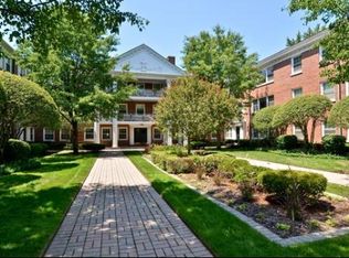 2258 Sherman Ave APT 2, Evanston, IL 60201