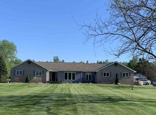 1355 Lakeview Bnd, Rochester, IN 46975