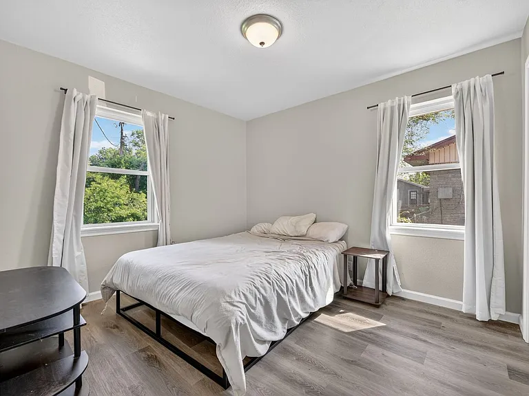 324 N Shore Pl — Photo 16