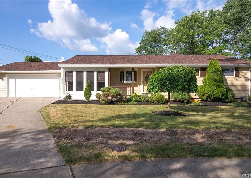 1st image of 313 Fairlane Ave