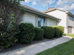N26W26376 Quail Hollow Rd, Pewaukee, WI 53072