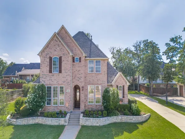 1040 Peregrine Pl, Kennedale, TX 76060