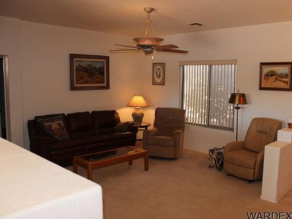4th image of 941 Fremont Pl