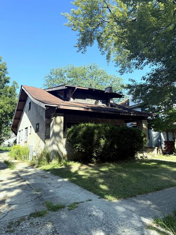 Real estate listing image