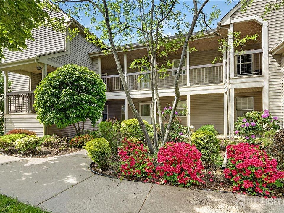 1st image of 124 Concordia Cir #H