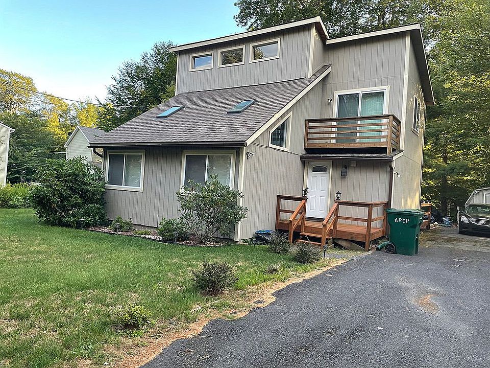 1st image of 610 Forest Dr