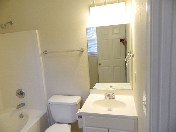 2nd image of 1110 Washington Ave #B