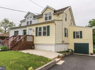 14 Nicholas Ct, Upper Chichester, PA 19014
