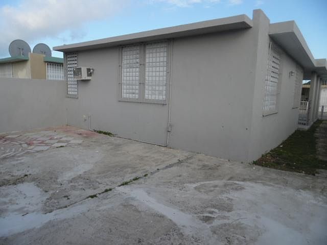 2nd image of E18 Calle Honduras