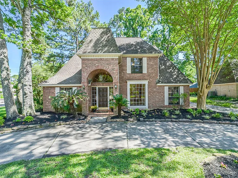 3910 Misty Gardens Ct — Photo 4