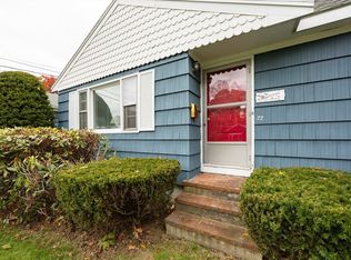 22 Everett St, Taunton, MA 02780
