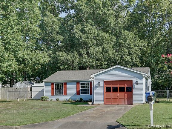 3rd image of 512 Ashwood Dr
