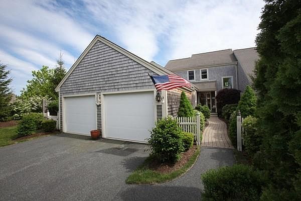 1st image of 2 Hutchens Mews