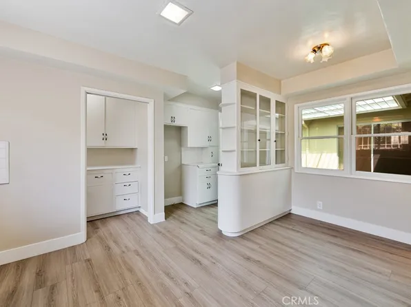 275 Belmont Ave, Long Beach, CA 90803