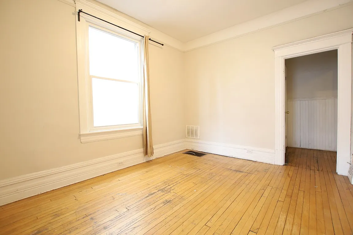 1 McLeod — Photo 4