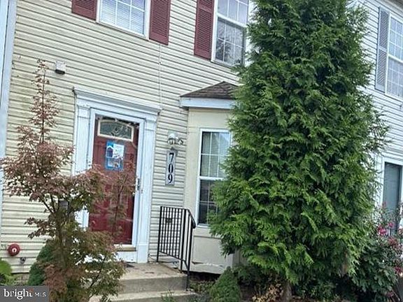 2nd image of 709 Great Bay Ave
